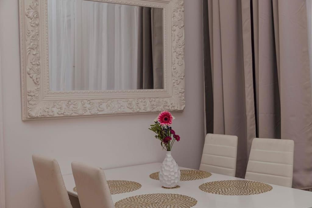 Modern Stylish Comfortable 2 Bedroom Apartment 维也纳 外观 照片
